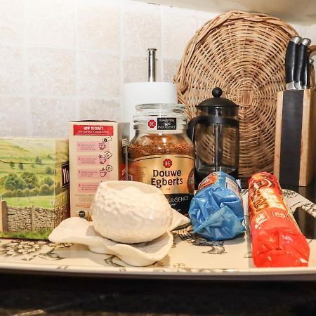Honeysuckle Farmhouse ทาร์พอร์ลีย์ ภายนอก รูปภาพ