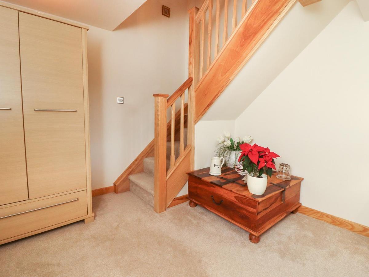 Honeysuckle Farmhouse ทาร์พอร์ลีย์ ภายนอก รูปภาพ